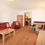 Tarlack Hutten 34 Apartment
