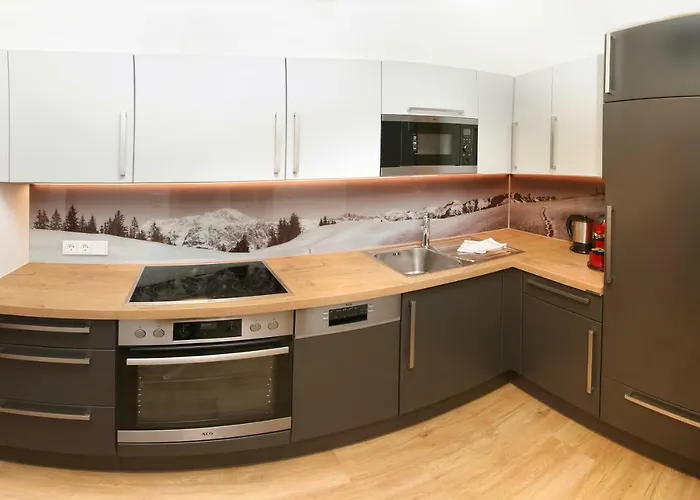 Tarlack Huetten 34 * 레오강